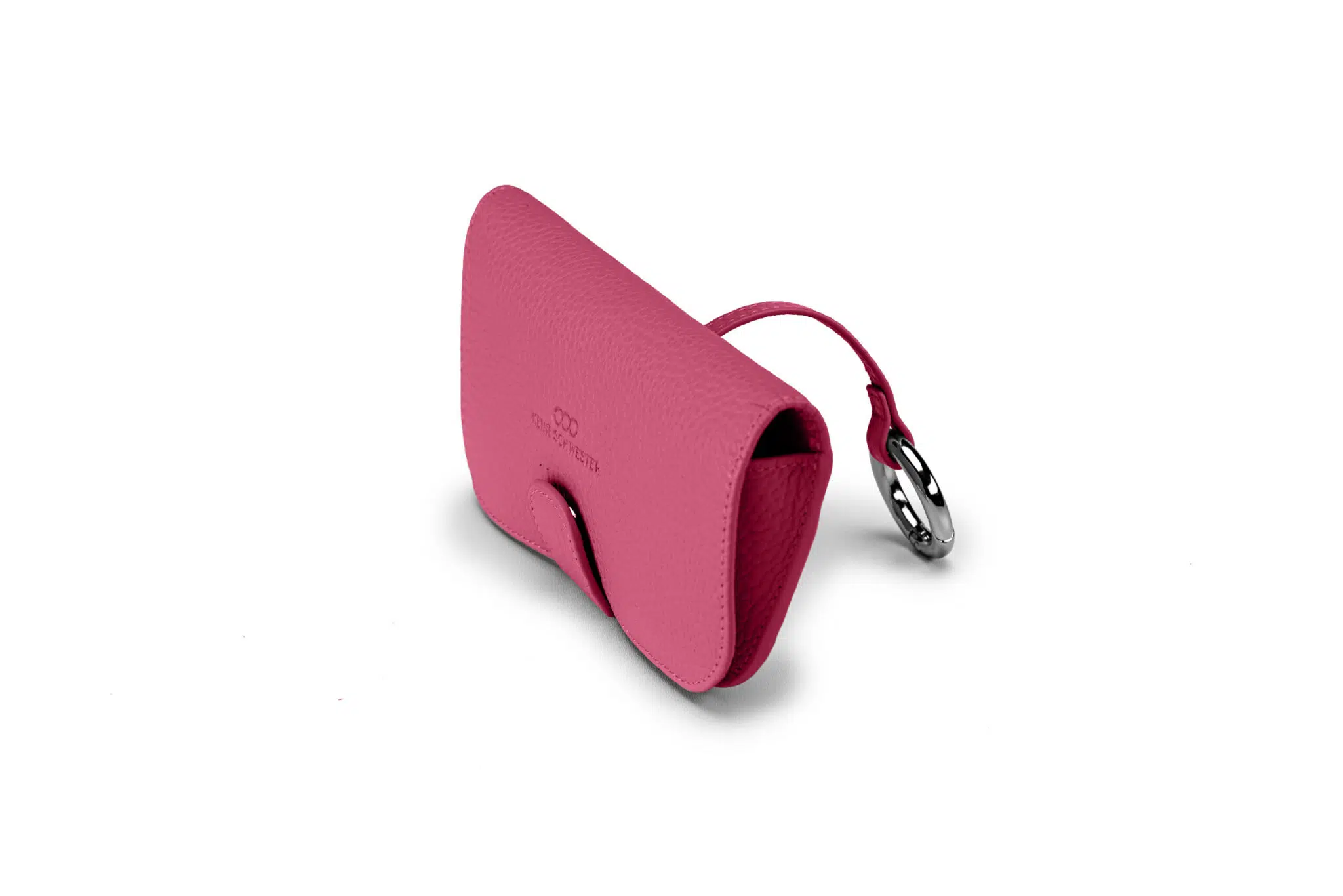 Premium Brillenetui aus genarbtem Leder in Pink mit silbernen Metallapplikationen, geschlossen, seitlich fotografiert