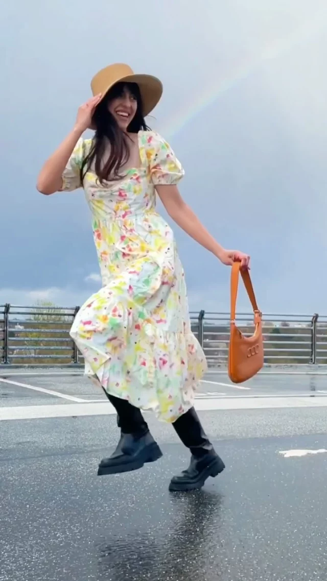 Wie viel Taschen konntet ihr in diesem Video zählen? PS. Happy Birthday liebe Sylvia! 🌷💖🥳🎁

#taschenliebe #keineschwester #InstaStyle #Baglovers #Accessoryoftheday #HandbagGoals #HighEndBags #instabag #frühling #springvibes #happybirthday #birthdaygirl