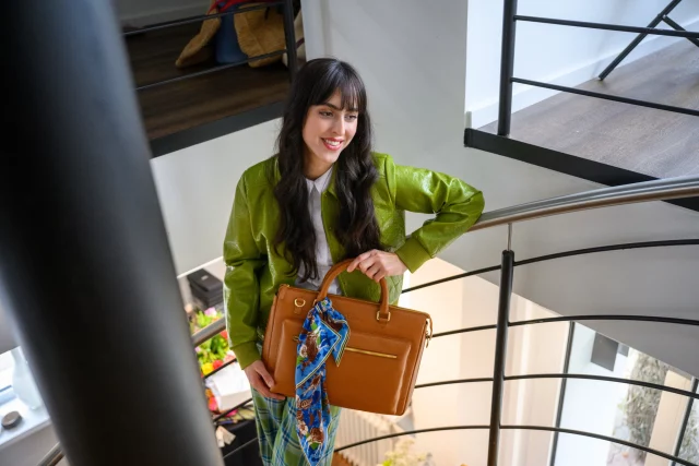 Wie muss deine perfekte Business Tasche sein? 💼

#taschenliebe #keineschwester #InstaStyle #businessbag #Baglovers #Accessoryoftheday #HandbagGoals #HighEndBags #instabag #frühling #springvibes